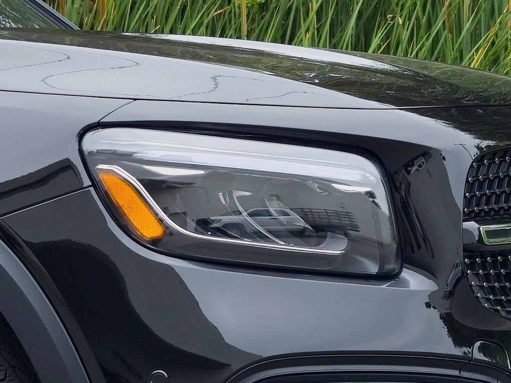 used 2025 Mercedes-Benz GLB 250 car, priced at $42,995