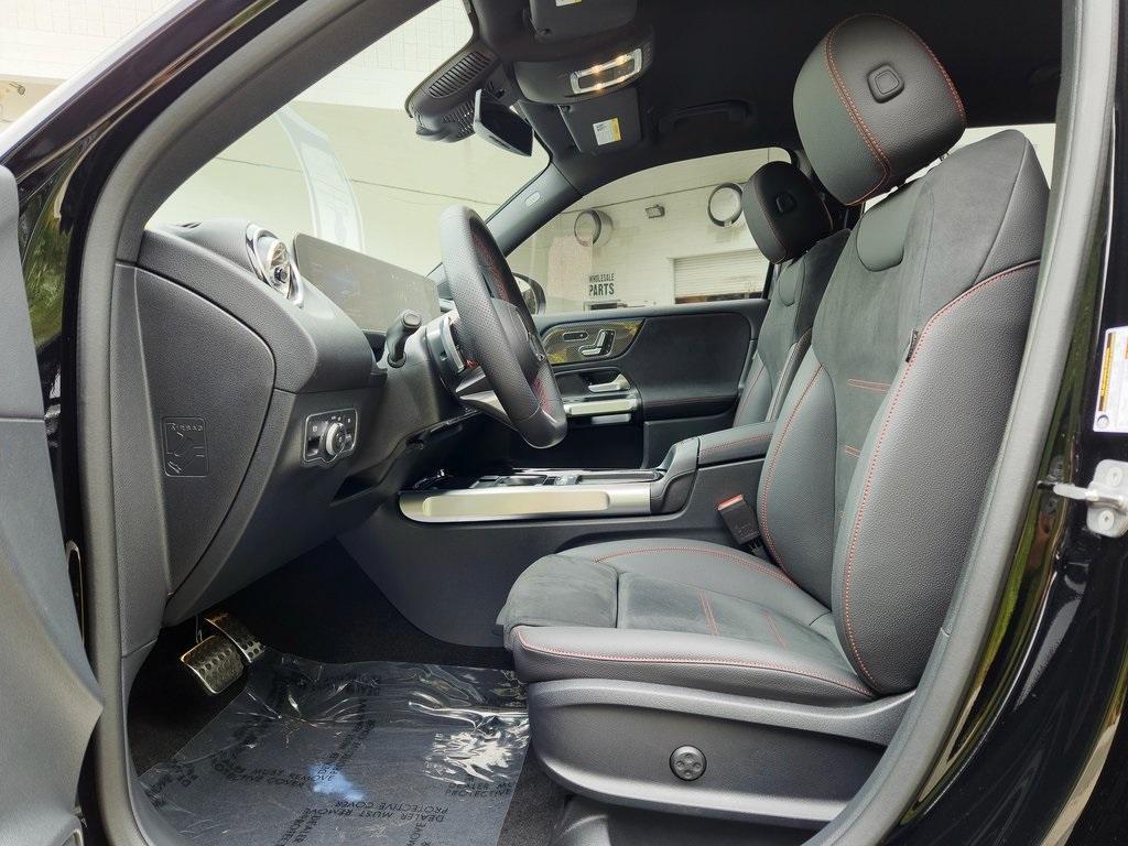 used 2025 Mercedes-Benz GLB 250 car, priced at $42,995