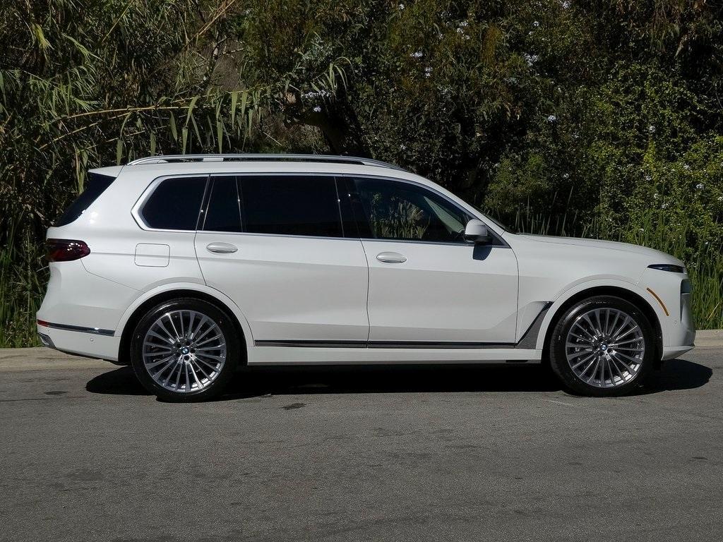 new 2026 BMW X7 car, priced at $90,775