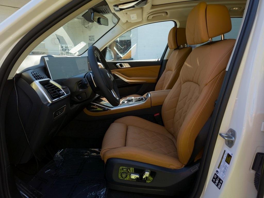 new 2026 BMW X7 car, priced at $90,775