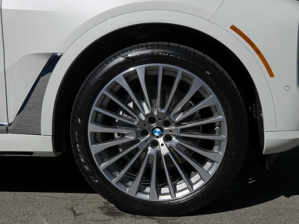 new 2026 BMW X7 car, priced at $90,775