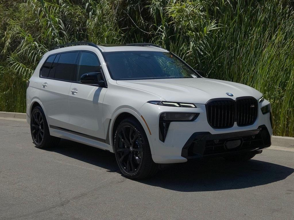 new 2026 BMW X7 car, priced at $121,840