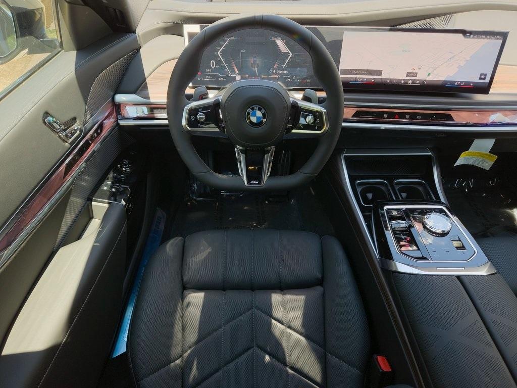 new 2025 BMW 760 car, priced at $132,125