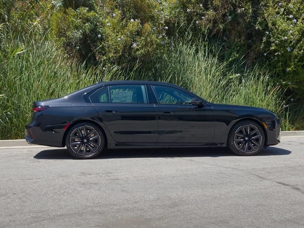 new 2025 BMW 760 car, priced at $132,125