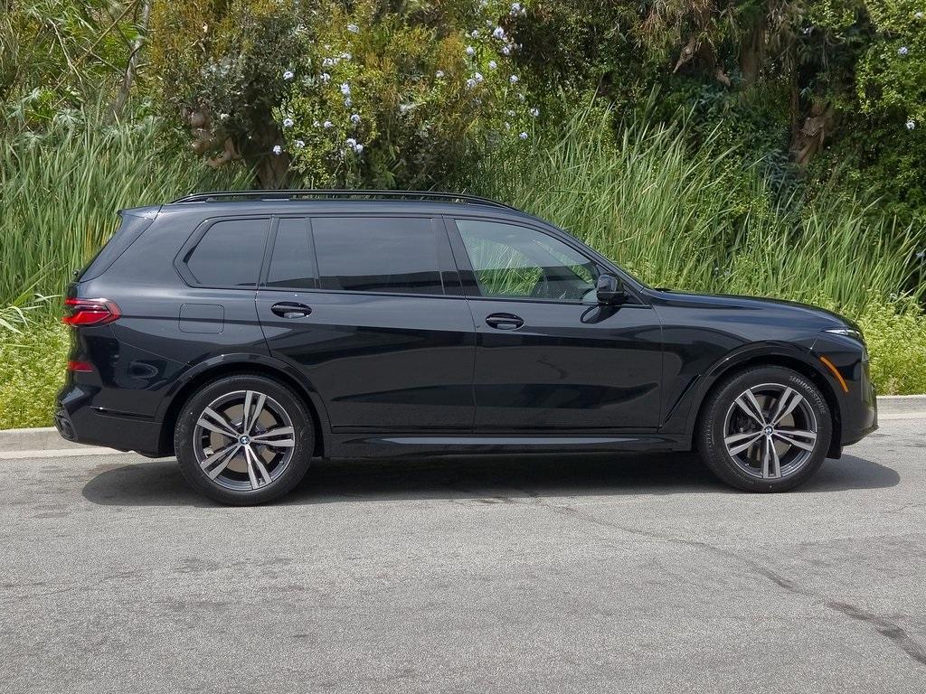 new 2026 BMW X7 car, priced at $119,575