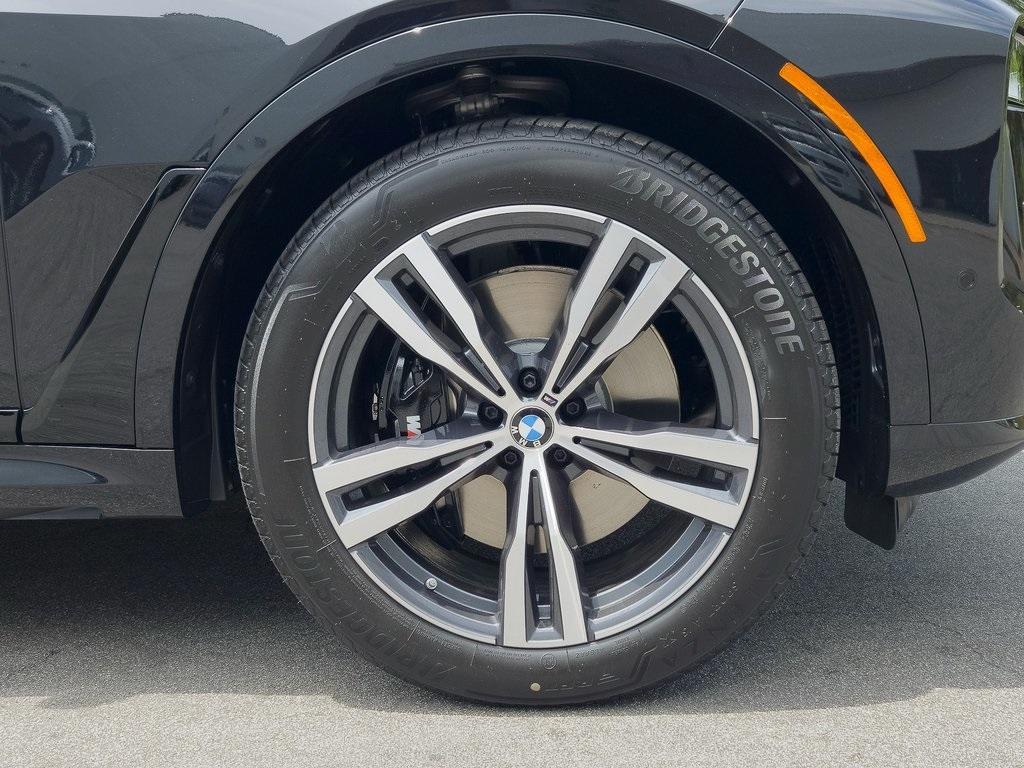 new 2026 BMW X7 car, priced at $119,575