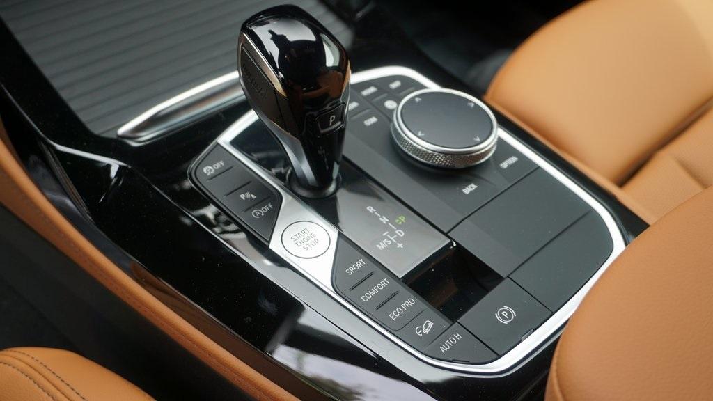 new 2025 BMW X4 car, priced at $59,200