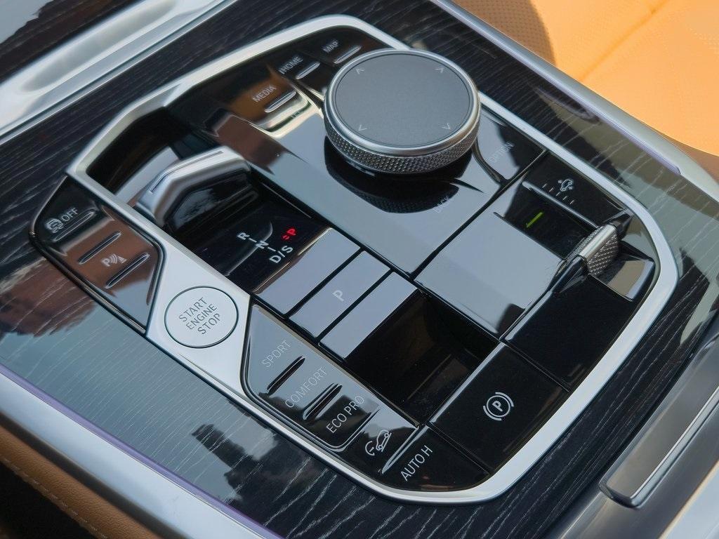 used 2025 BMW X7 car, priced at $80,995