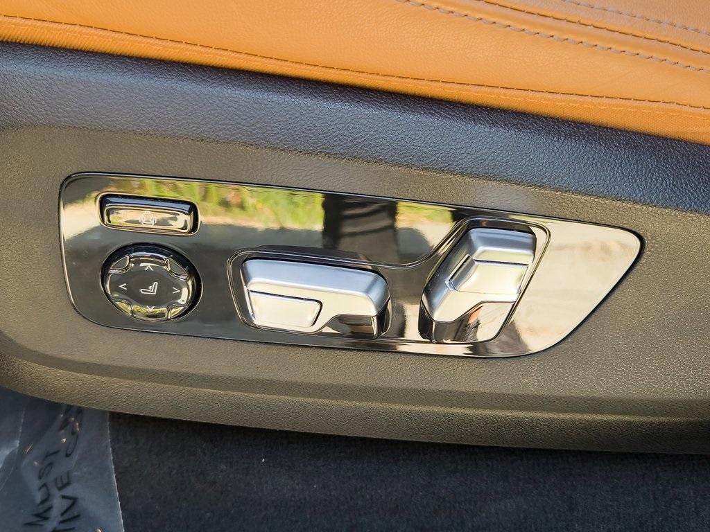 used 2025 BMW X7 car, priced at $80,995