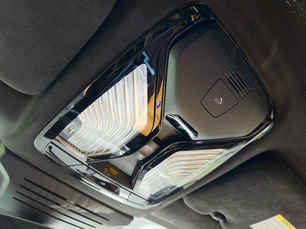 used 2025 BMW X7 car, priced at $80,995