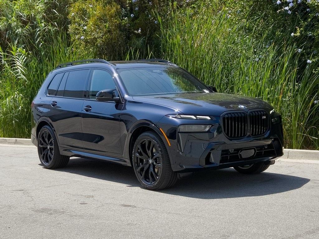 new 2026 BMW X7 car, priced at $124,125