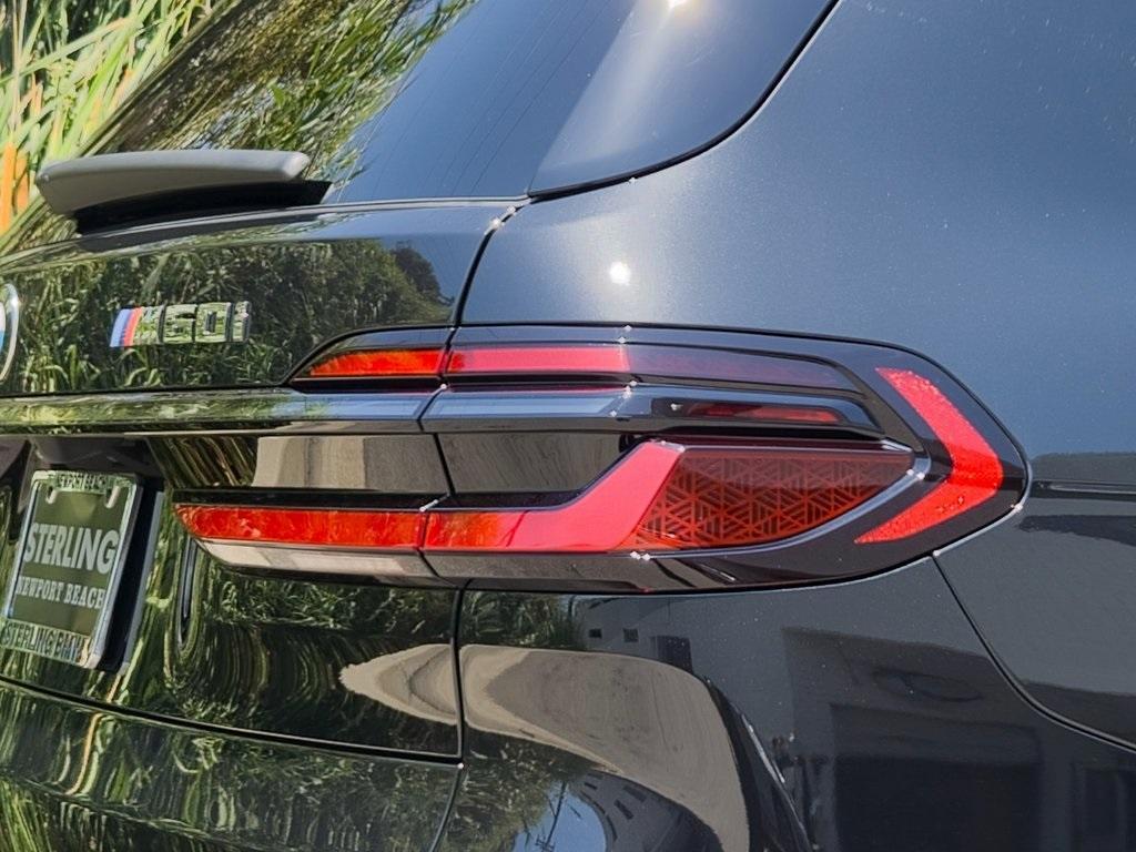 new 2026 BMW X7 car, priced at $124,540