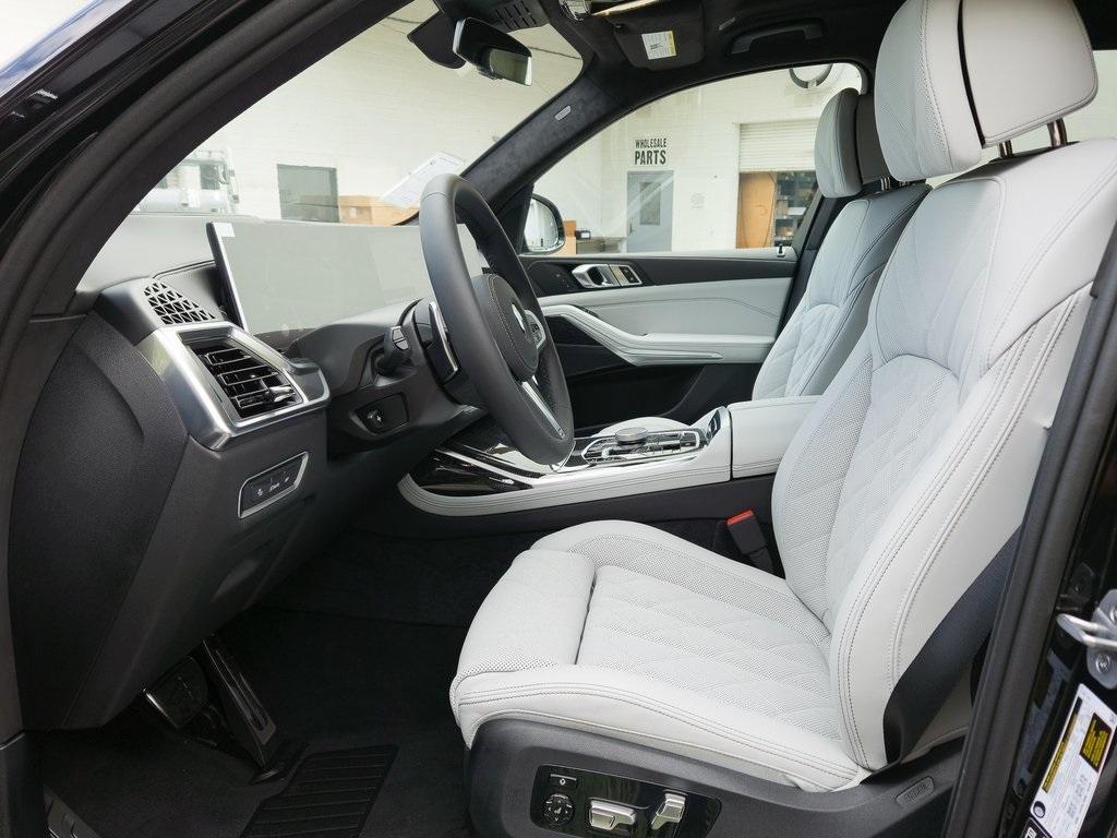 new 2026 BMW X7 car, priced at $94,165