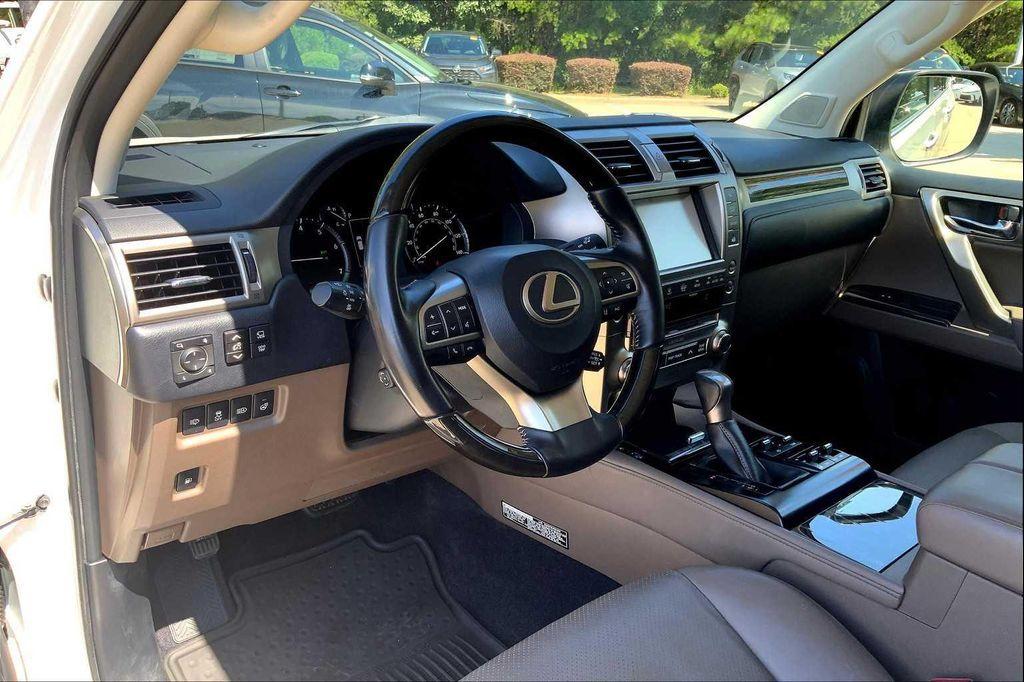 used 2020 Lexus GX 460 car, priced at $42,996