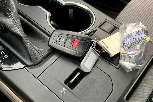 used 2023 Toyota Highlander car, priced at $30,956