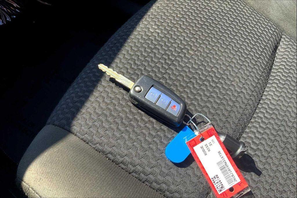 used 2021 Nissan Rogue Sport car, priced at $17,595