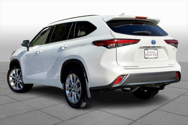 used 2022 Toyota Highlander Hybrid car, priced at $40,617