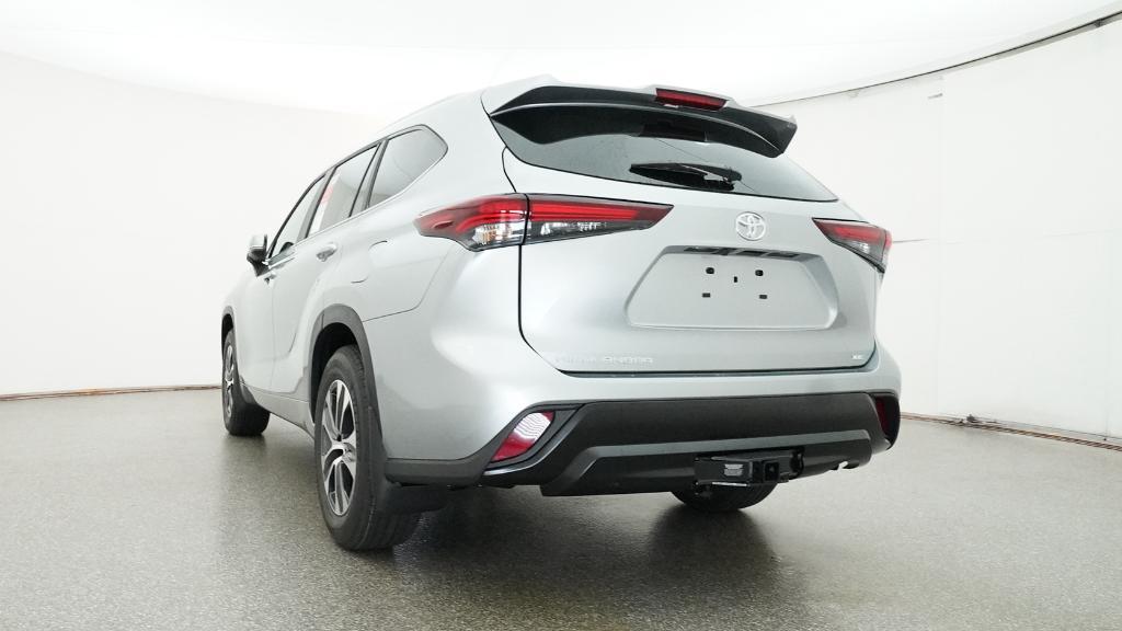 new 2025 Toyota Highlander car, priced at $47,795