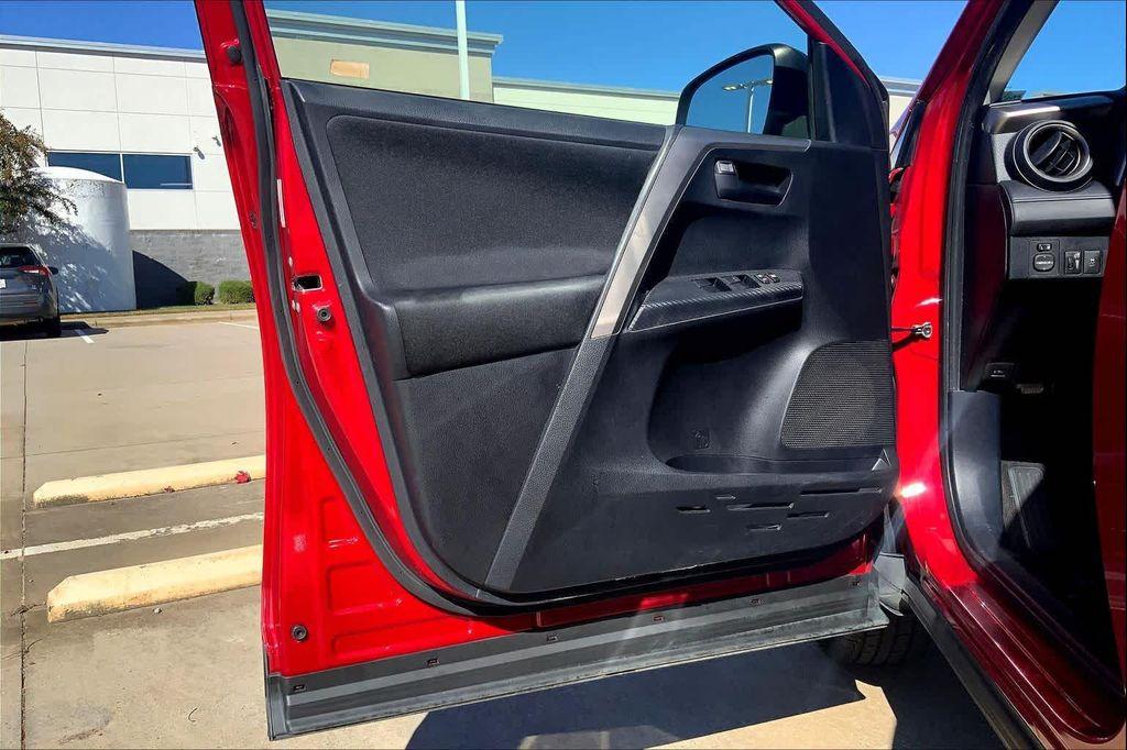 used 2015 Toyota RAV4 car, priced at $13,558