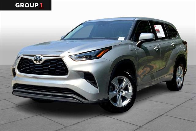 used 2022 Toyota Highlander car, priced at $29,972