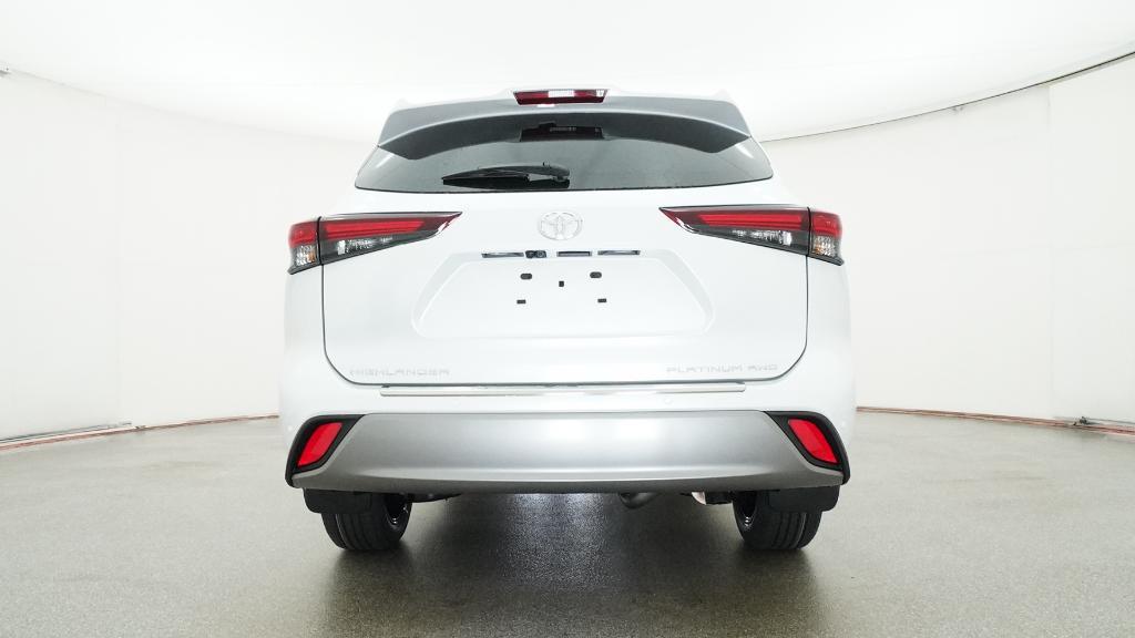 new 2025 Toyota Highlander car, priced at $56,276