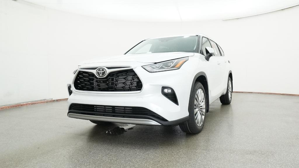new 2025 Toyota Highlander car, priced at $56,276