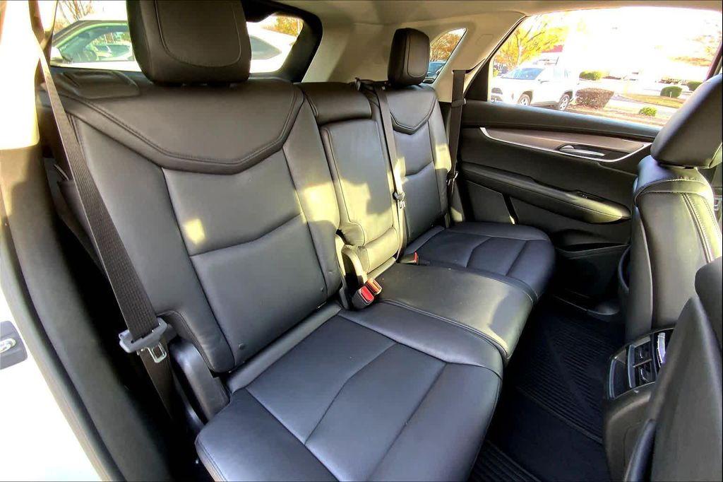 used 2018 Cadillac XT5 car, priced at $18,797