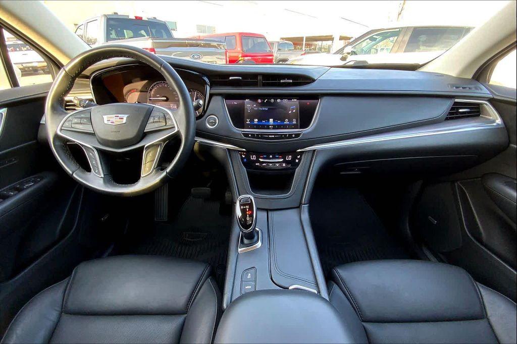 used 2018 Cadillac XT5 car, priced at $18,797