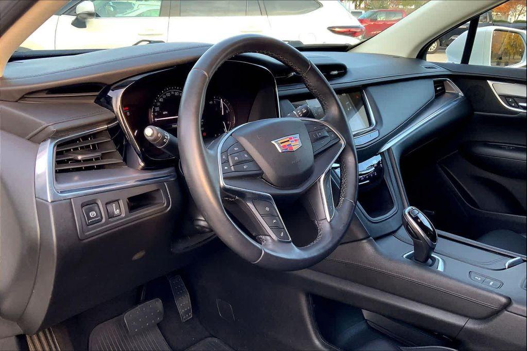used 2018 Cadillac XT5 car, priced at $18,797