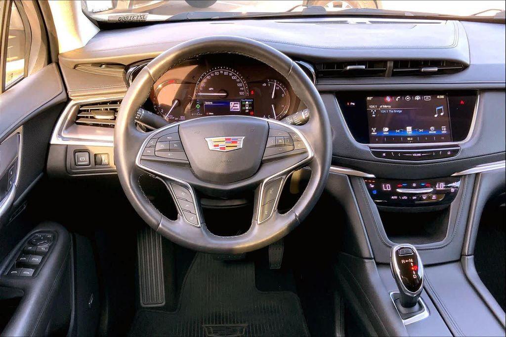 used 2018 Cadillac XT5 car, priced at $18,797