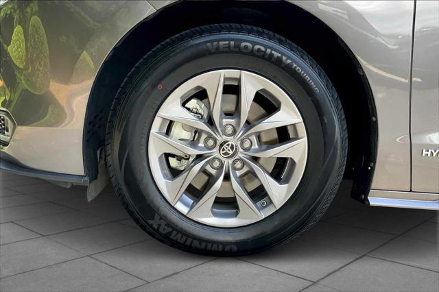 used 2021 Toyota Sienna car, priced at $29,966