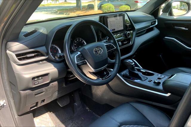 used 2024 Toyota Highlander car, priced at $44,529
