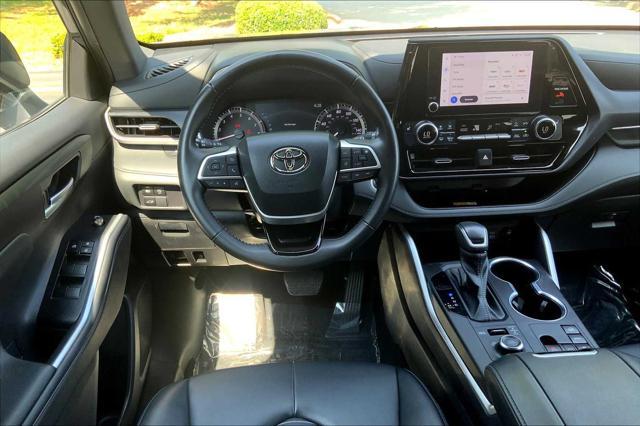 used 2024 Toyota Highlander car, priced at $44,529