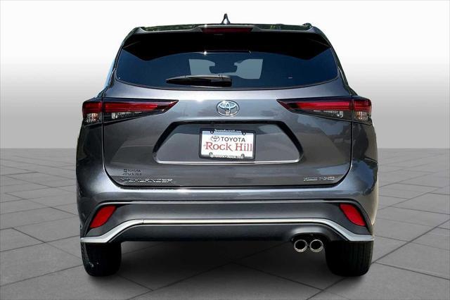 used 2024 Toyota Highlander car, priced at $44,529