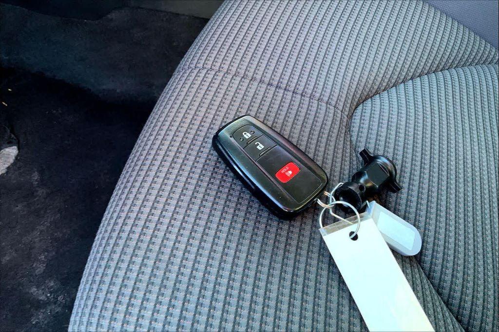 used 2023 Toyota Highlander car, priced at $32,379