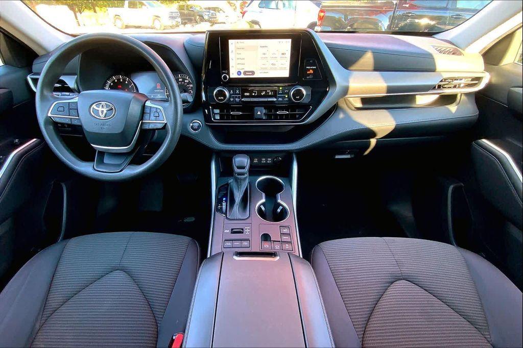 used 2023 Toyota Highlander car, priced at $32,379