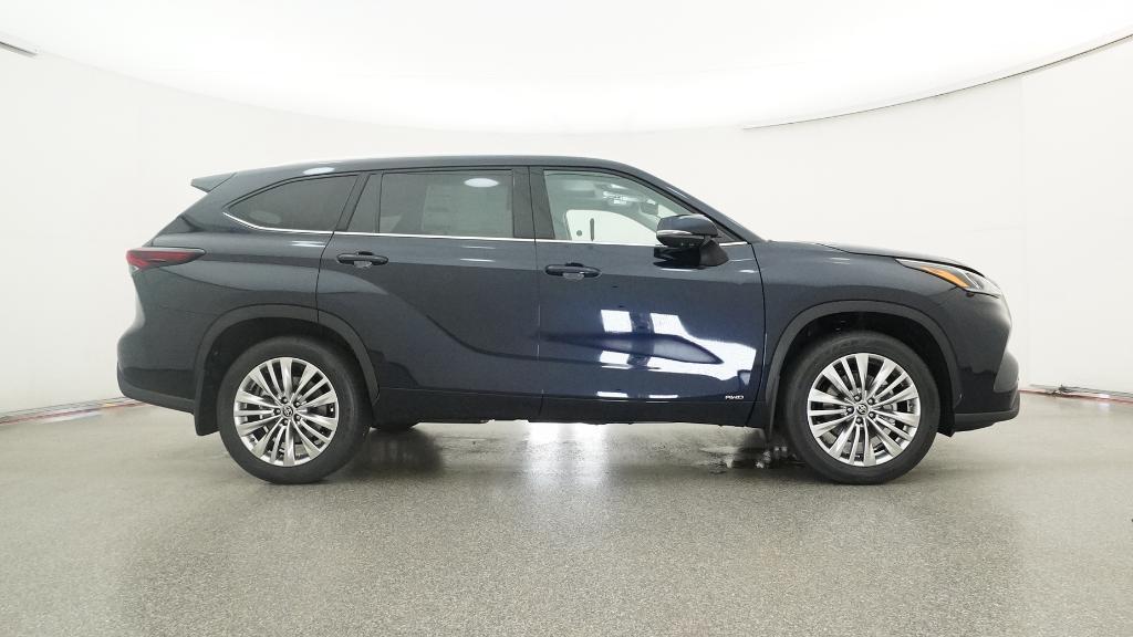 new 2025 Toyota Highlander Hybrid car, priced at $58,120