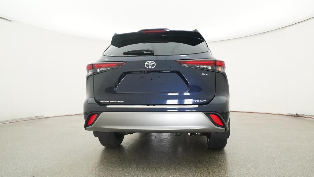 new 2025 Toyota Highlander Hybrid car, priced at $58,120