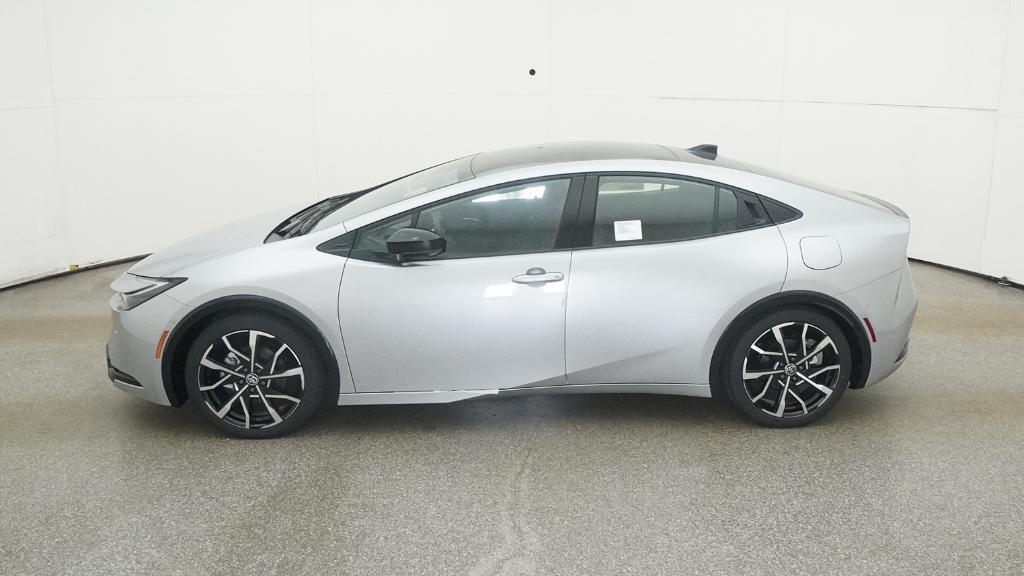 new 2026 Toyota Prius Plug-In Hybrid car, priced at $44,093