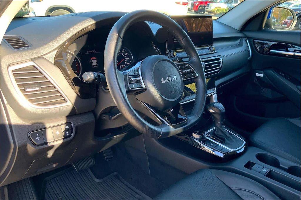 used 2023 Kia Seltos car, priced at $21,458