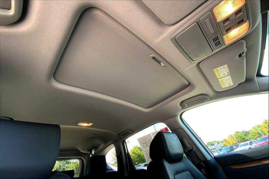 used 2021 Honda CR-V car, priced at $25,122