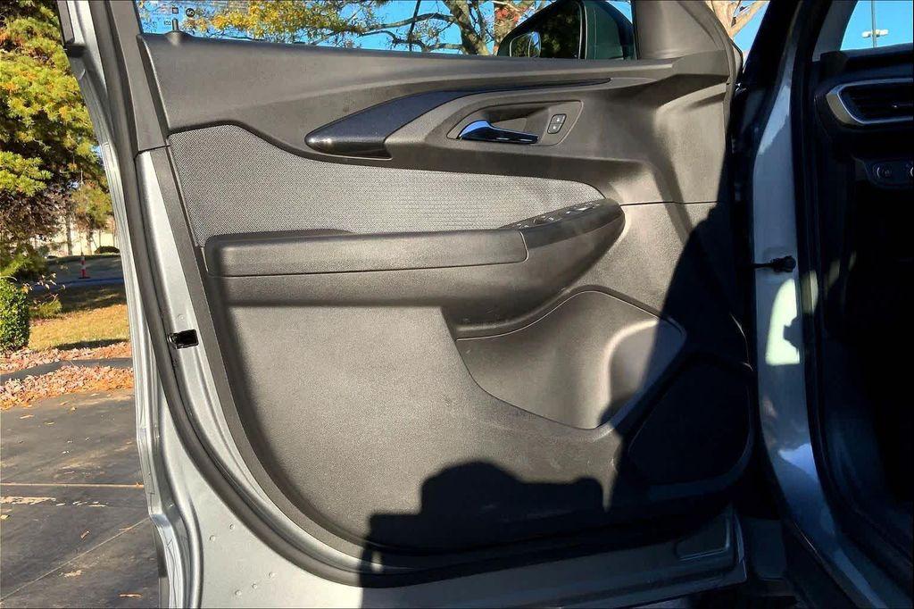 used 2023 Chevrolet TrailBlazer car, priced at $18,741