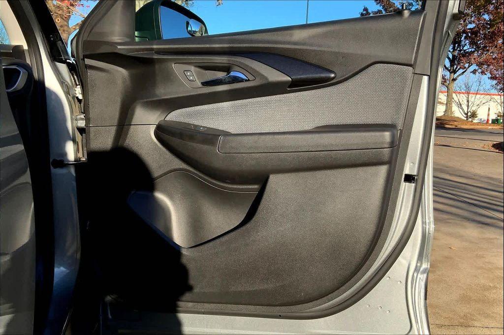 used 2023 Chevrolet TrailBlazer car, priced at $18,741