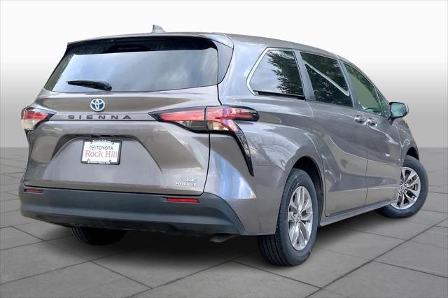 used 2022 Toyota Sienna car, priced at $37,536