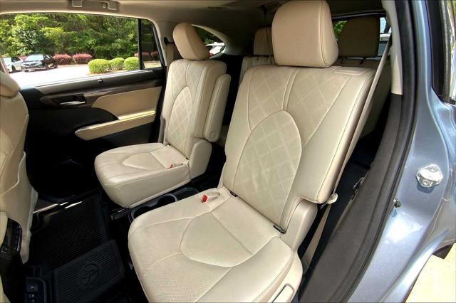 used 2023 Toyota Highlander car, priced at $44,409