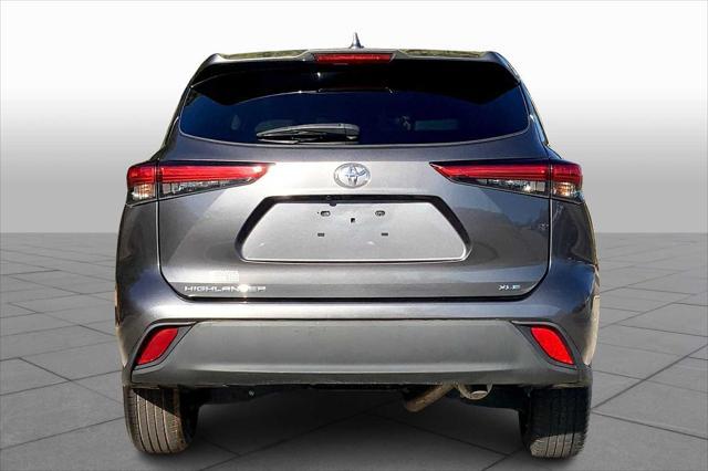 used 2021 Toyota Highlander car, priced at $31,303