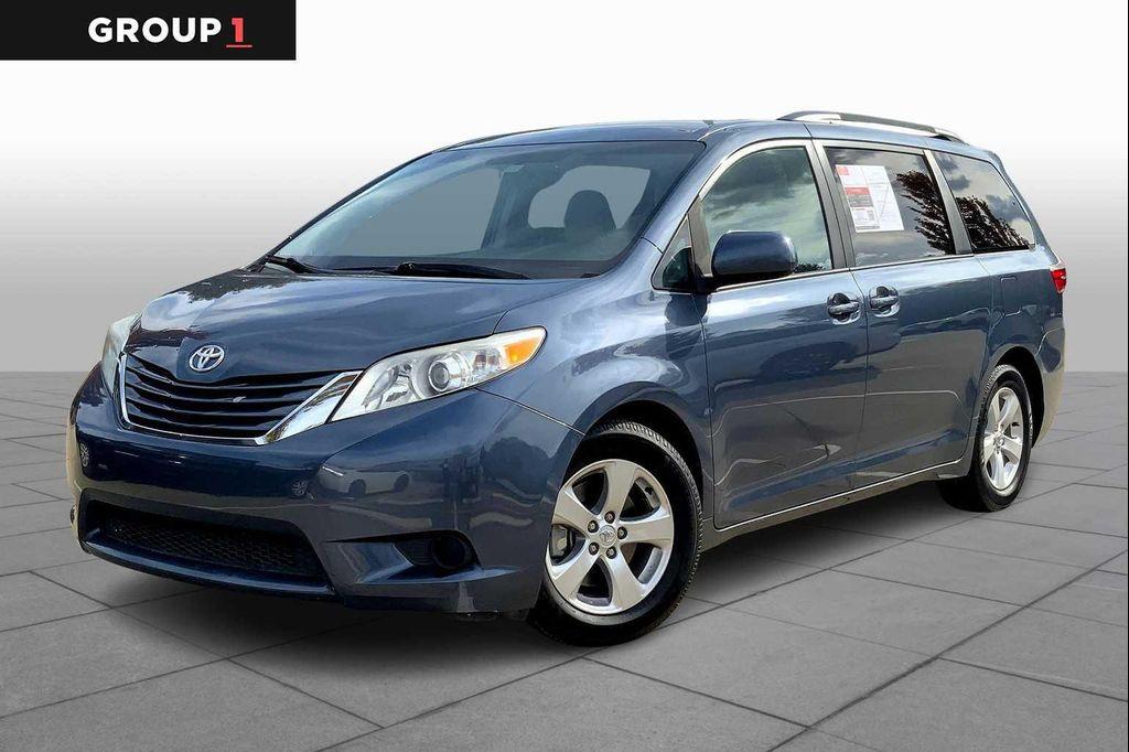 used 2017 Toyota Sienna car, priced at $15,895