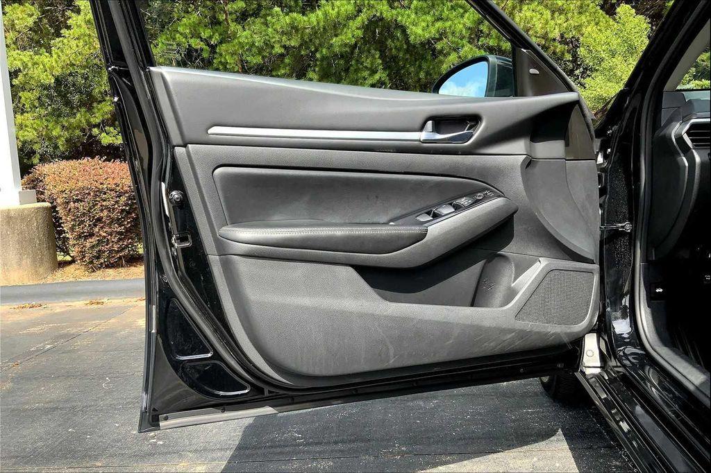 used 2023 Nissan Altima car, priced at $20,809