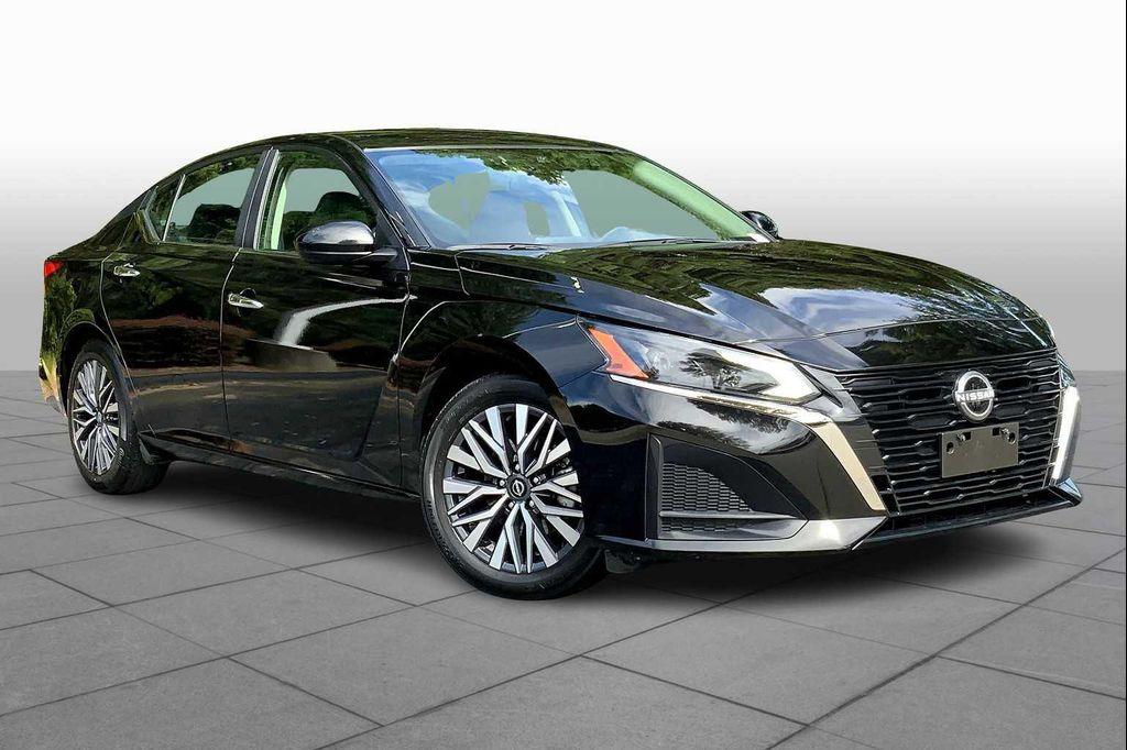 used 2023 Nissan Altima car, priced at $20,809