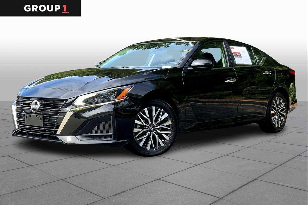 used 2023 Nissan Altima car, priced at $20,809